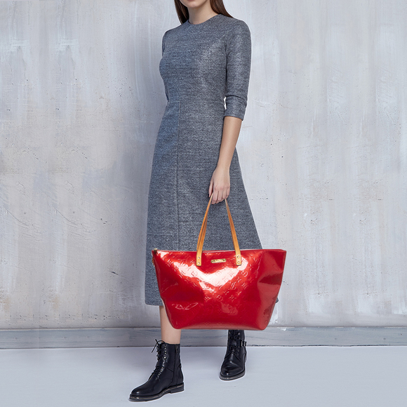 LOUIS VUITTON Pomme D’amour Monogram Vernis Bellevue GM Bag - Picture 2 of 8